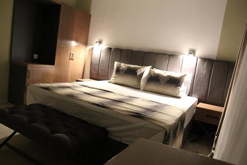 Kispet Deluxe Hotels&Suites Оберхаузен Экстерьер фото